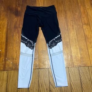 A pair of leggings